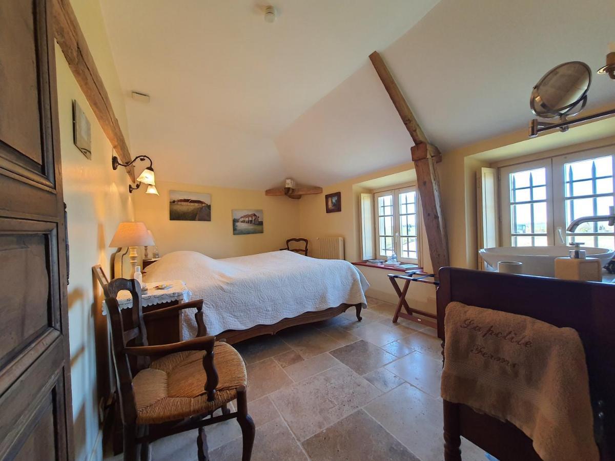 La Petite Ferme Bed & Breakfast Chérence Exterior photo