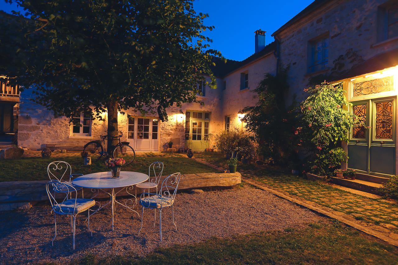 La Petite Ferme Bed & Breakfast Chérence Exterior photo